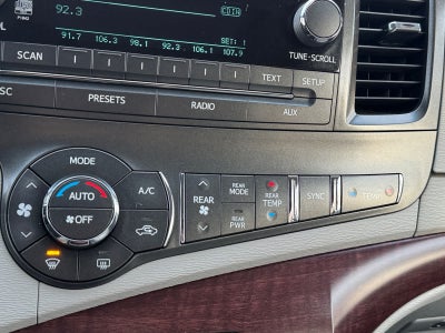 2012 Toyota Sienna XLE