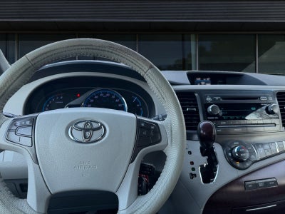 2012 Toyota Sienna XLE