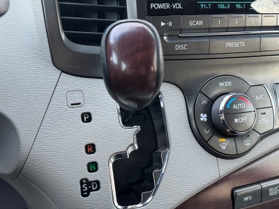 2012 Toyota Sienna XLE