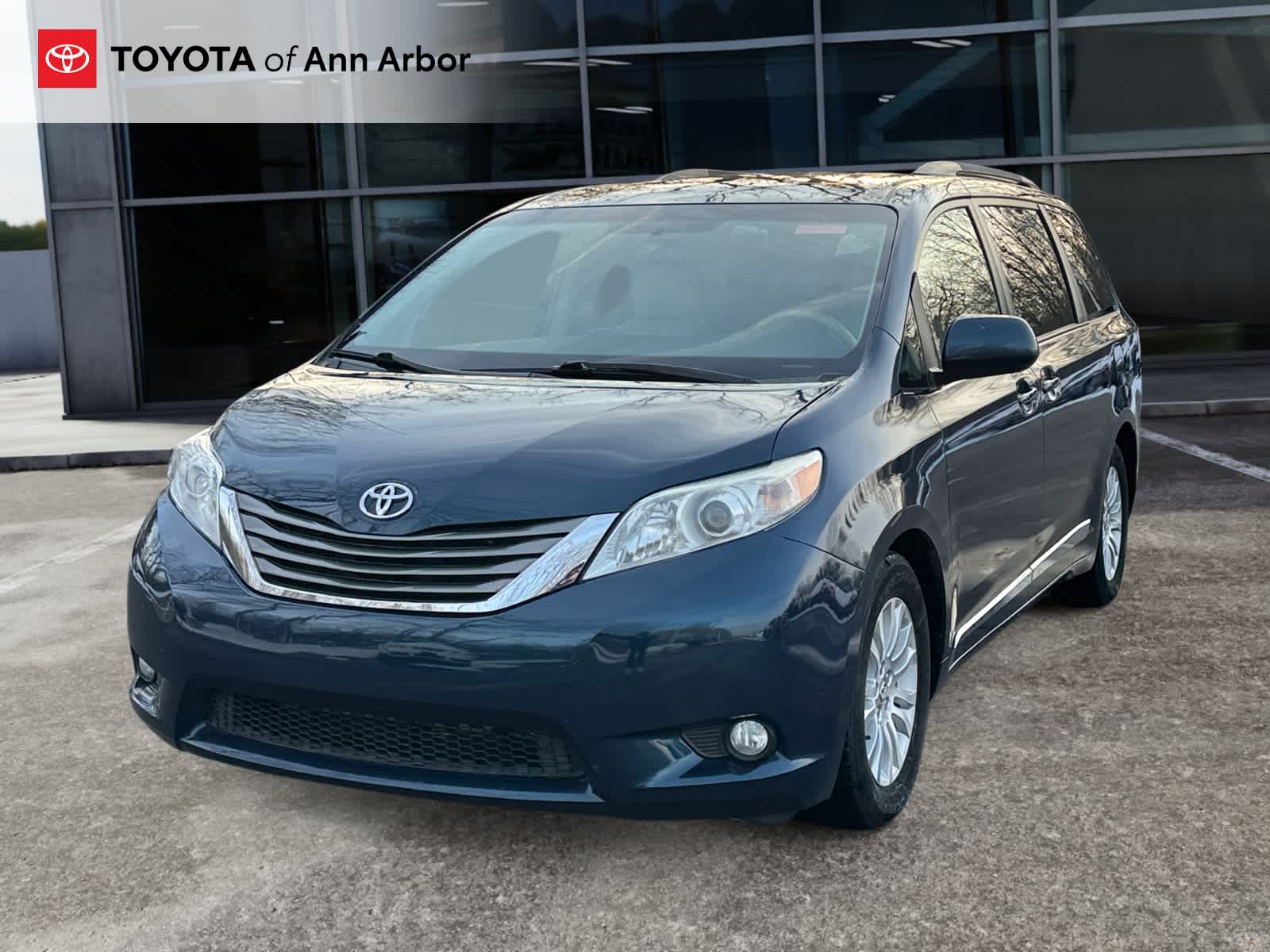 2012 Toyota Sienna XLE