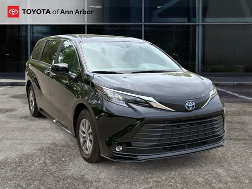 2025 Toyota Sienna XLE