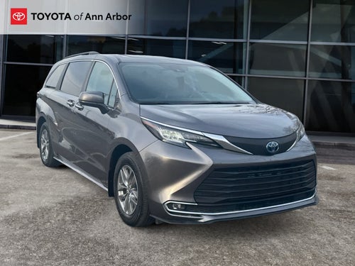 2024 Toyota Sienna XLE