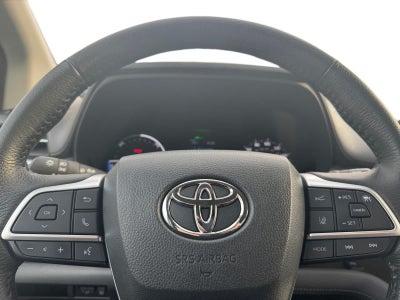 2024 Toyota Sienna XLE