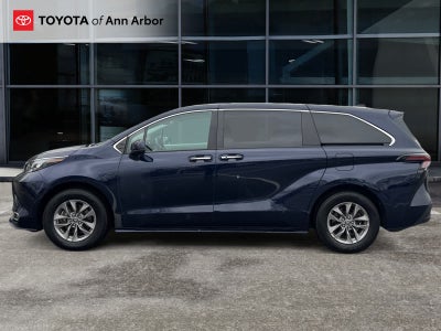 2024 Toyota Sienna XLE