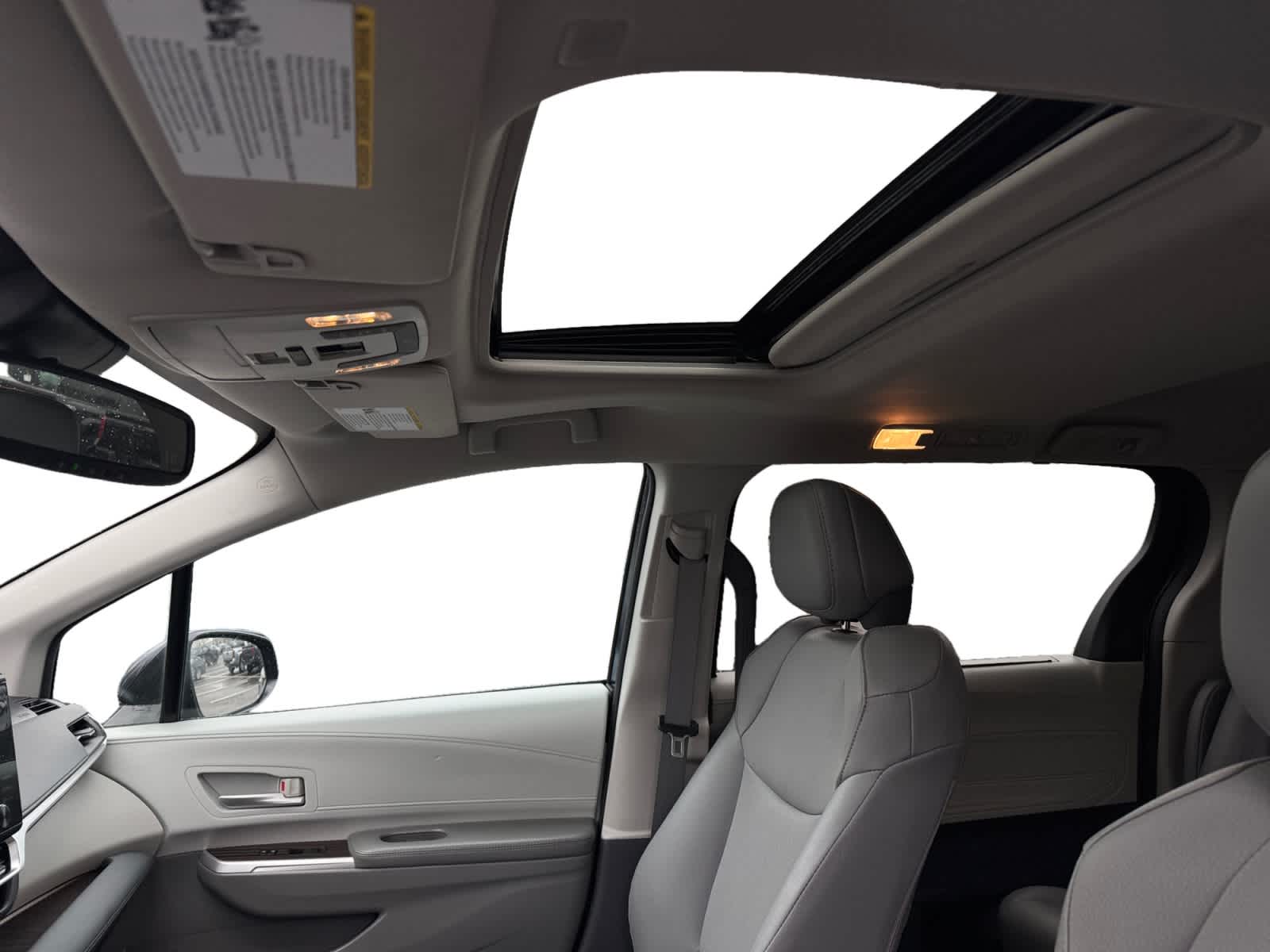 2024 Toyota Sienna XLE