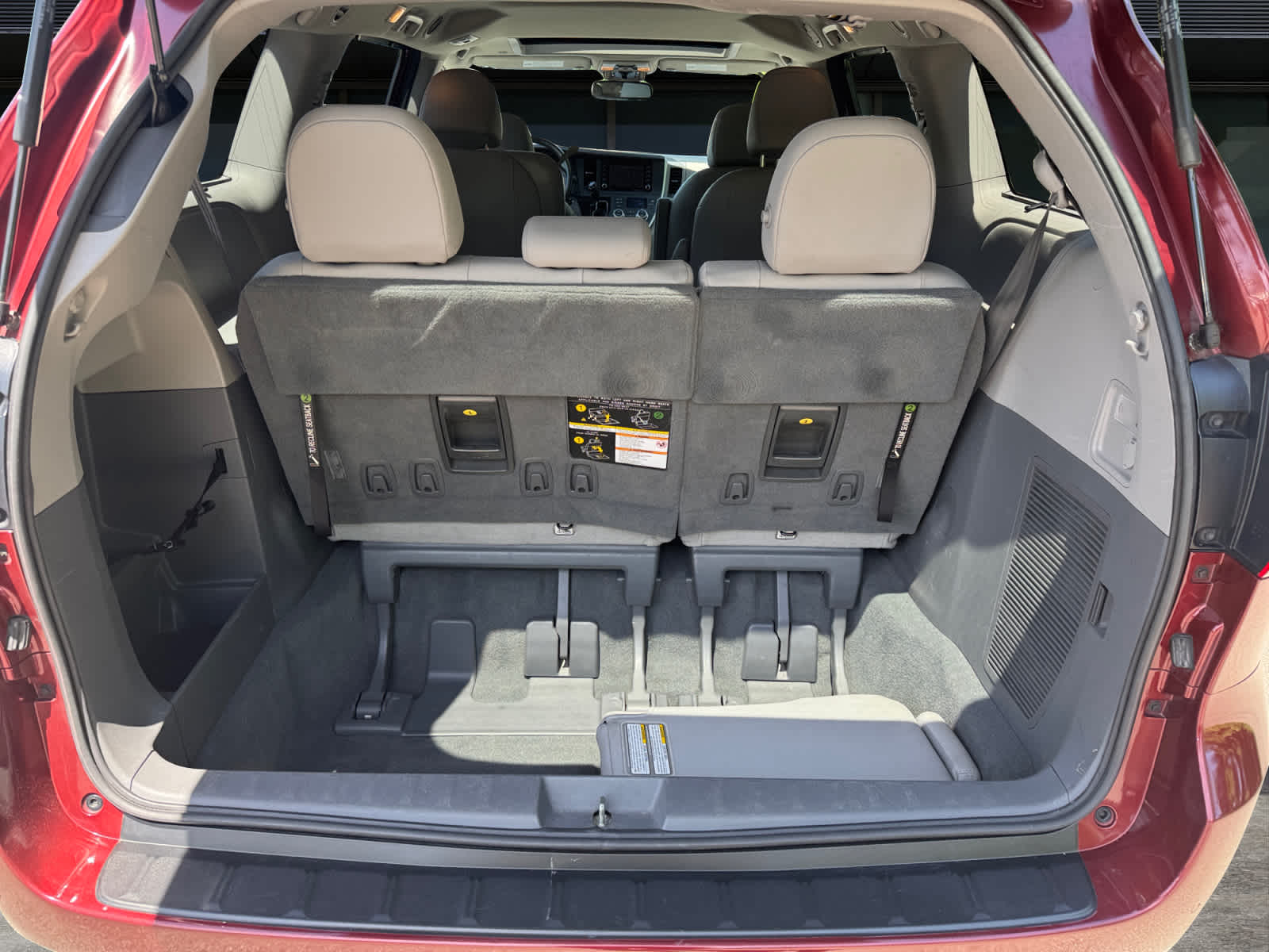 2020 Toyota Sienna XLE