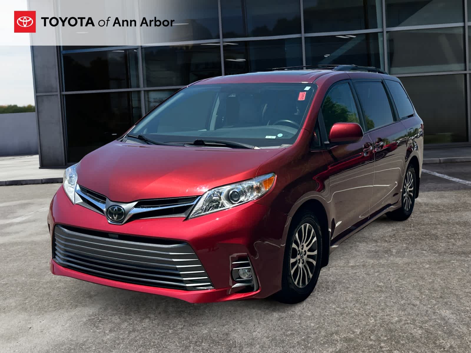2020 Toyota Sienna XLE