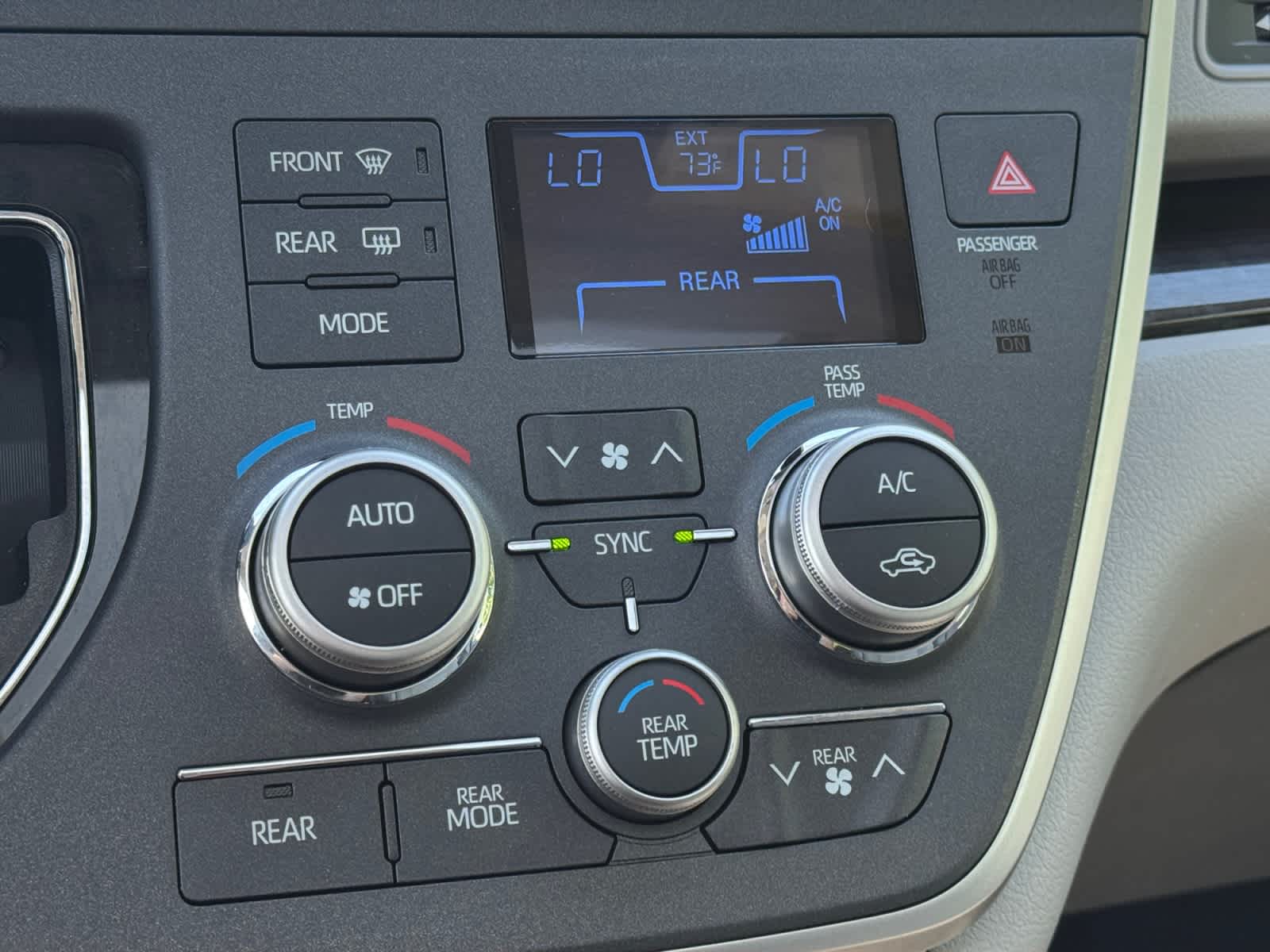 2020 Toyota Sienna XLE