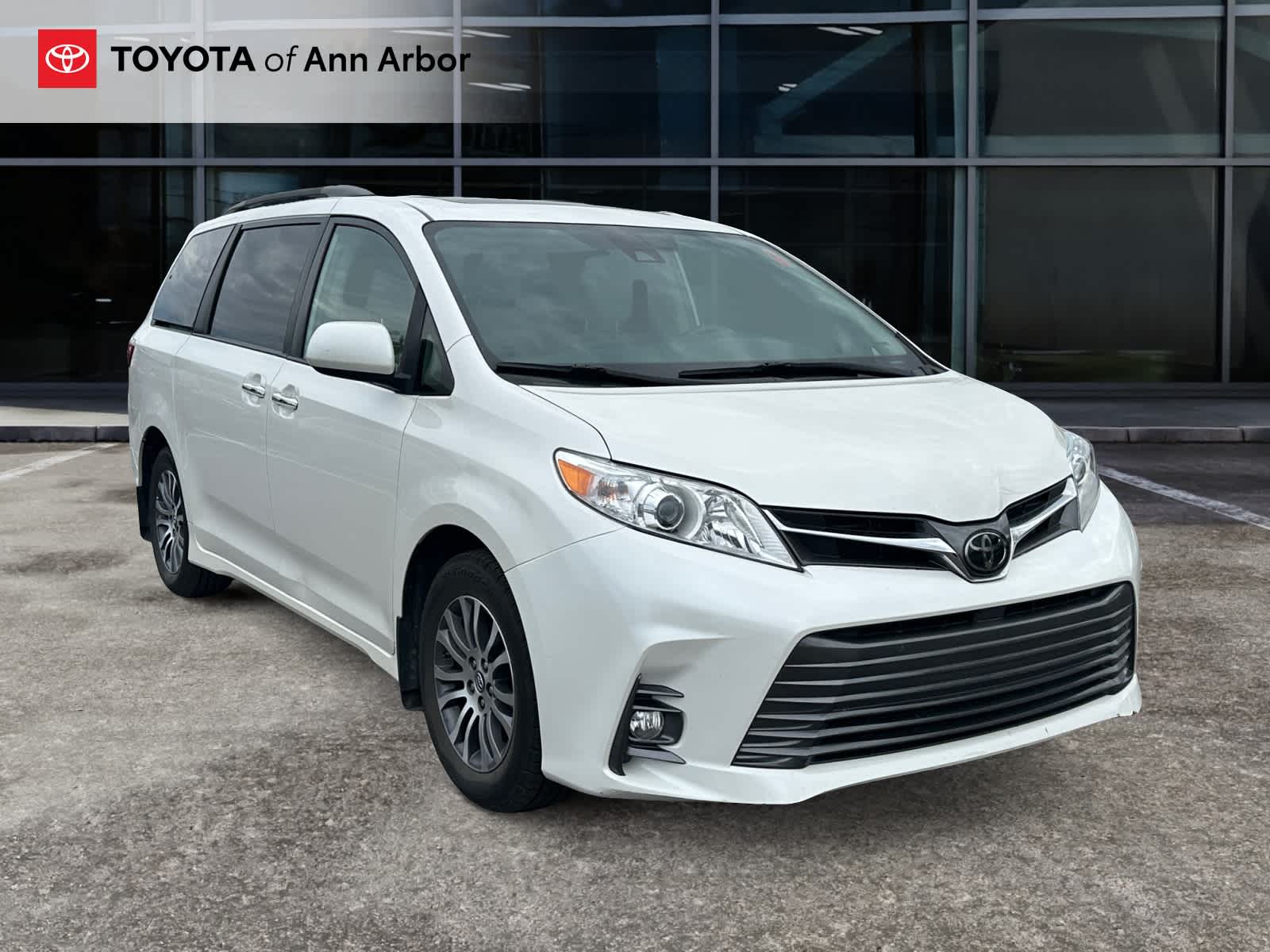 2019 Toyota Sienna XLE