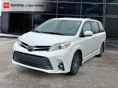 2019 Toyota Sienna XLE