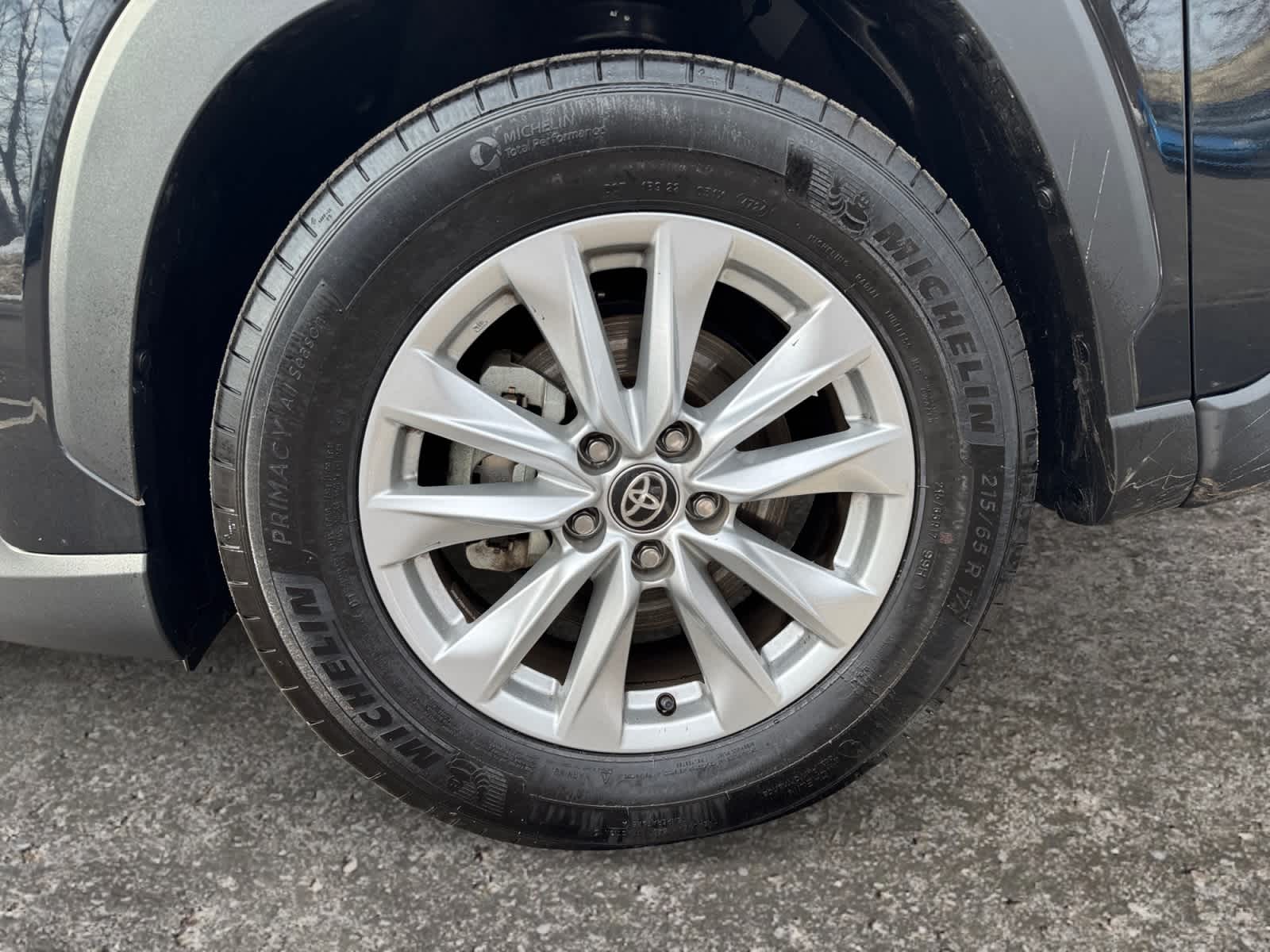 2025 Toyota Corolla Cross LE