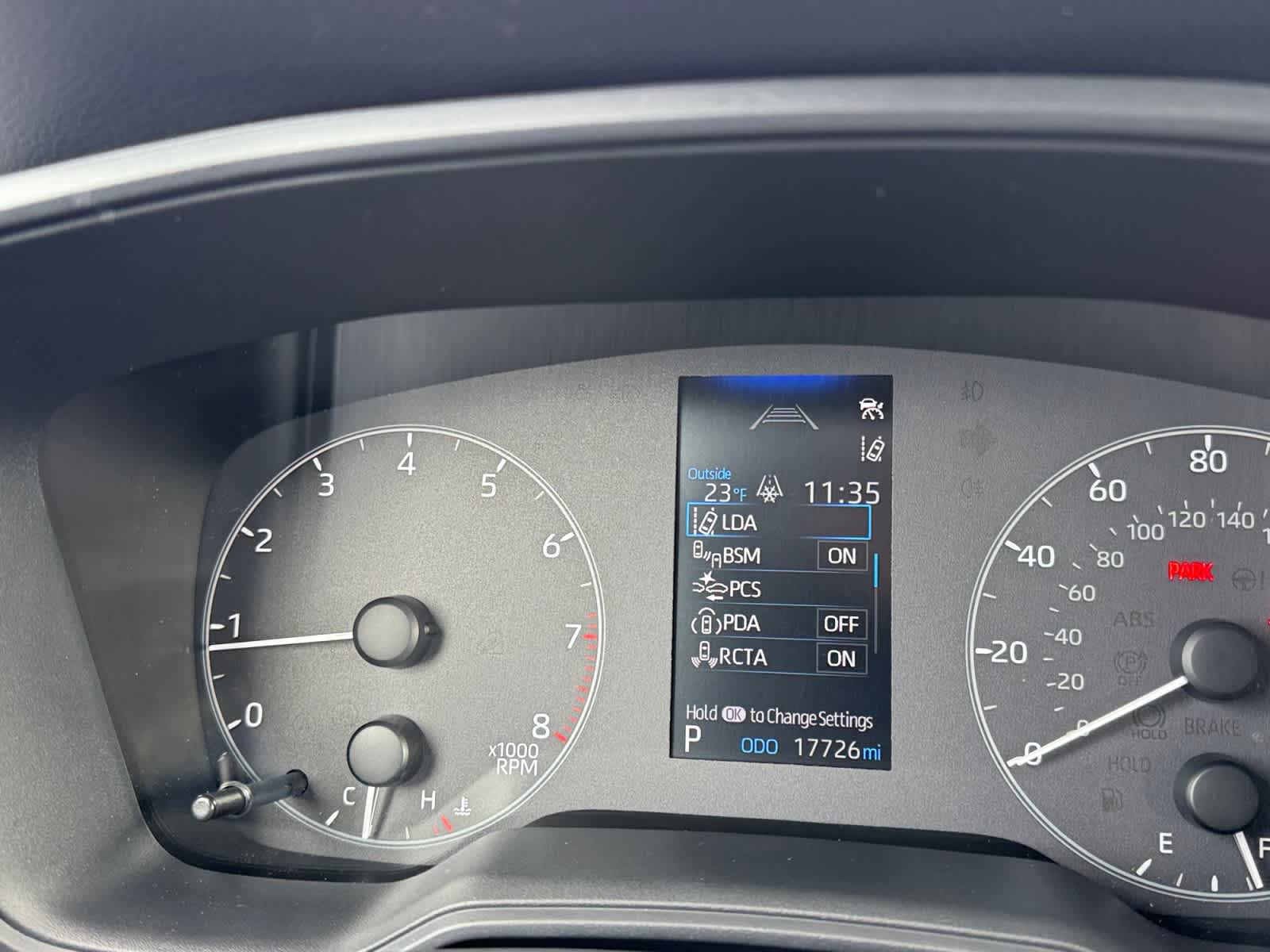 2025 Toyota Corolla Cross LE