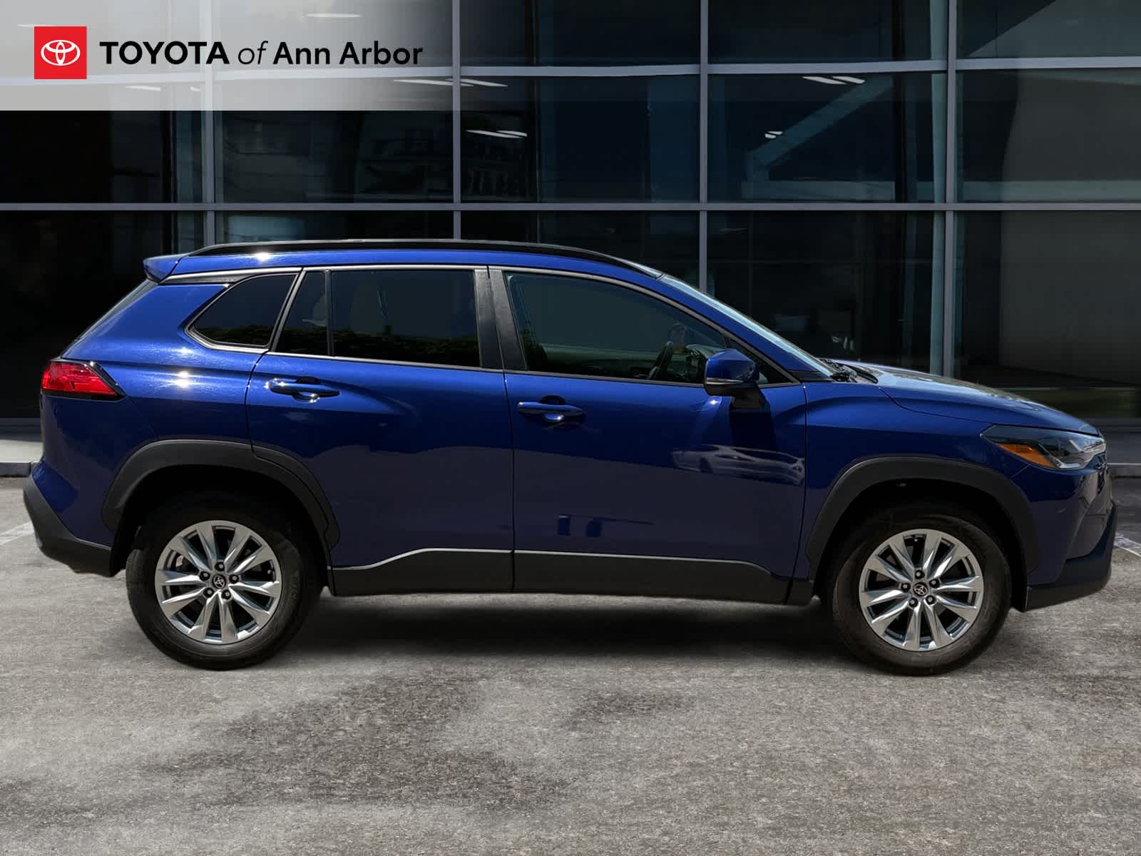2024 Toyota Corolla Cross LE