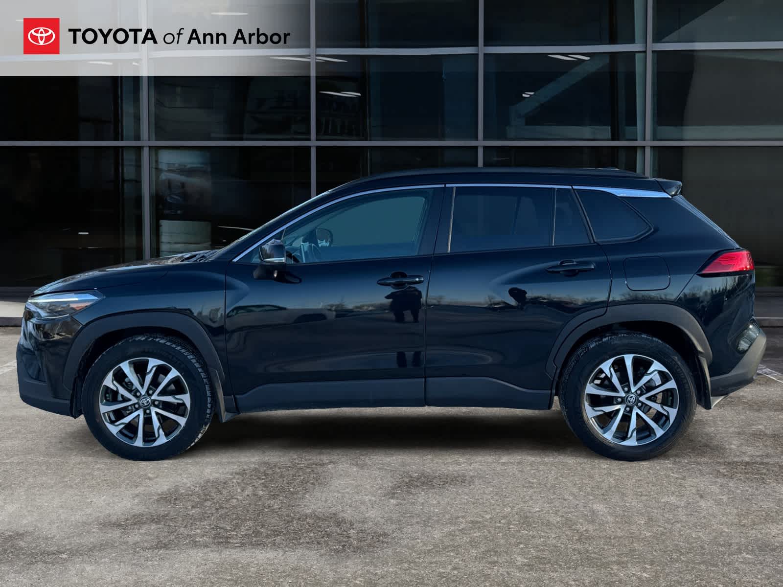 2023 Toyota Corolla Cross XLE