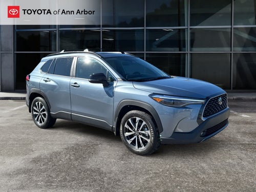 2025 Toyota Corolla Cross XLE