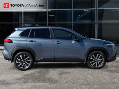 2025 Toyota Corolla Cross XLE