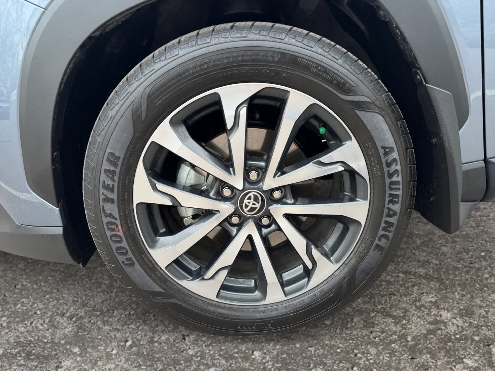 2025 Toyota Corolla Cross XLE