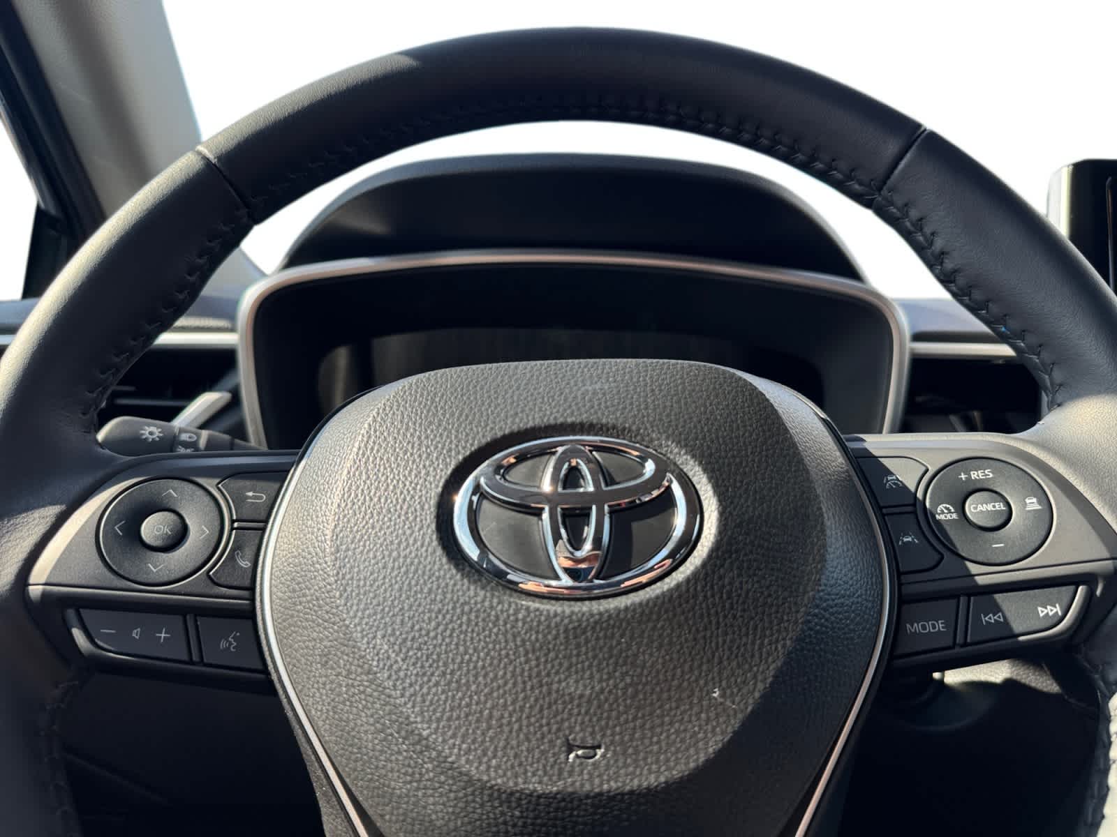 2025 Toyota Corolla Cross XLE