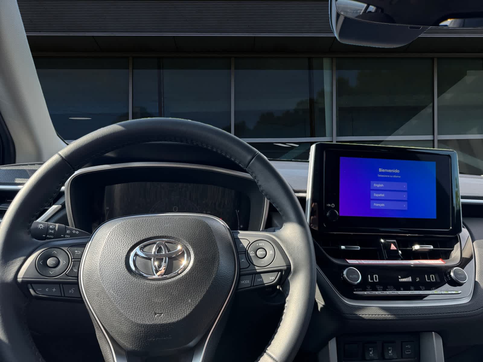 2025 Toyota Corolla Cross XLE