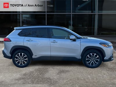 2023 Toyota Corolla Cross Hybrid SE