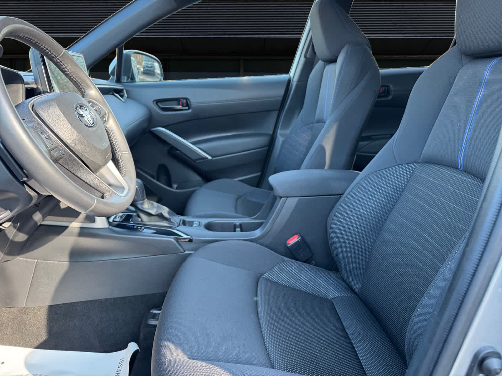 2023 Toyota Corolla Cross Hybrid SE