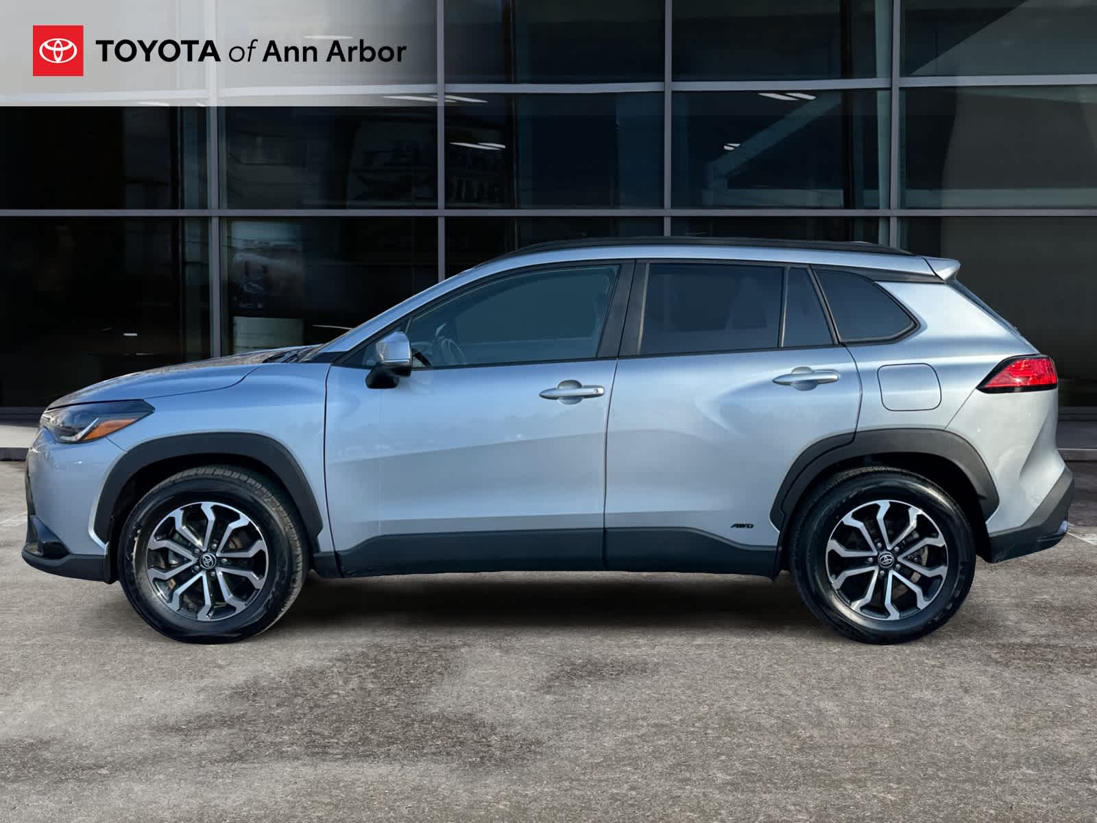 2023 Toyota Corolla Cross Hybrid SE