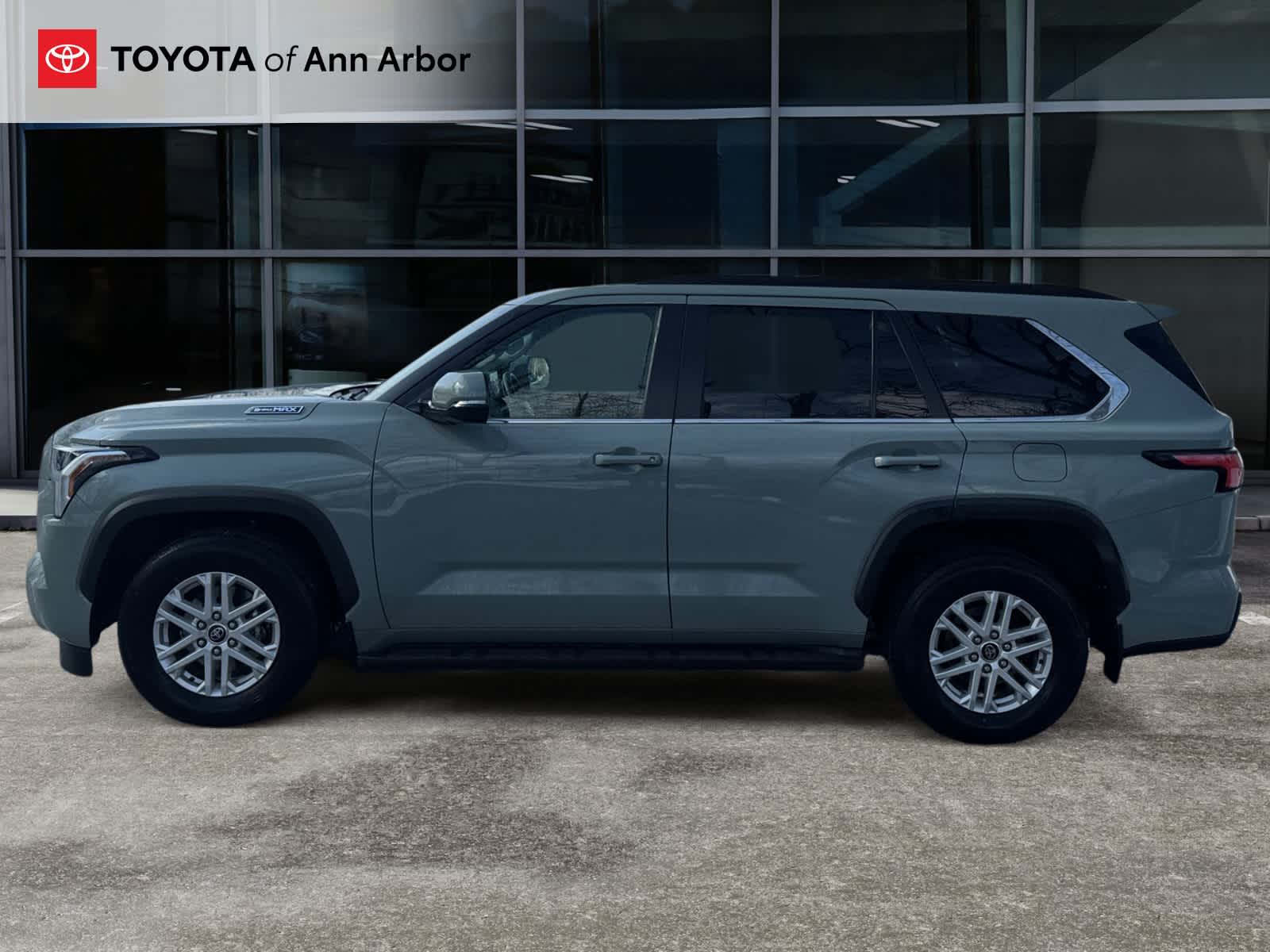 2024 Toyota Sequoia SR5