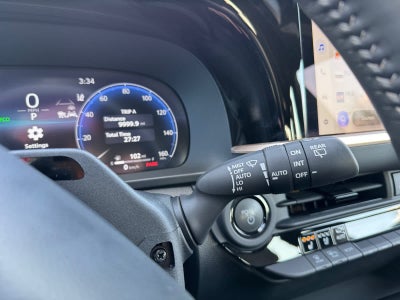 2025 Toyota Crown Signia Limited