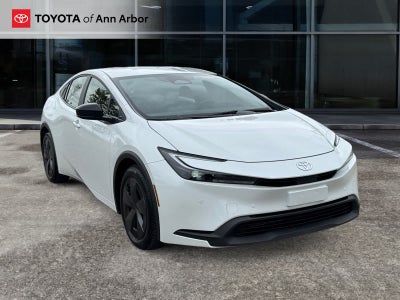 2025 Toyota Prius LE