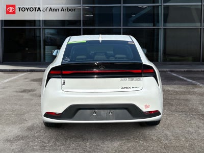 2025 Toyota Prius LE