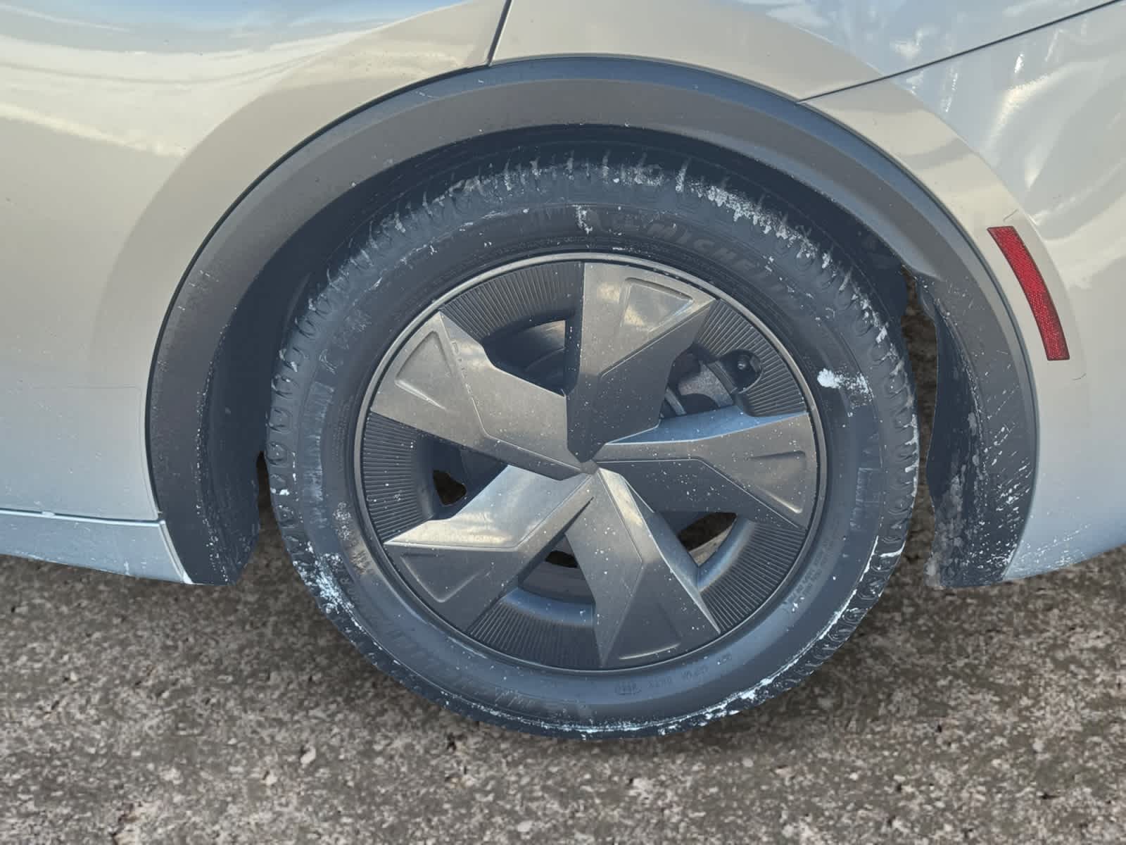 2023 Toyota Prius LE