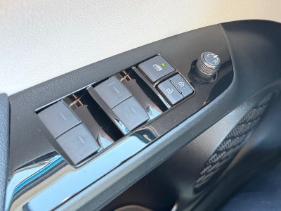 2019 Toyota Prius XLE