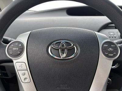 2011 Toyota Prius III