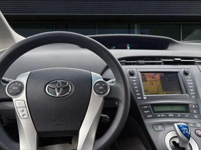 2011 Toyota Prius III