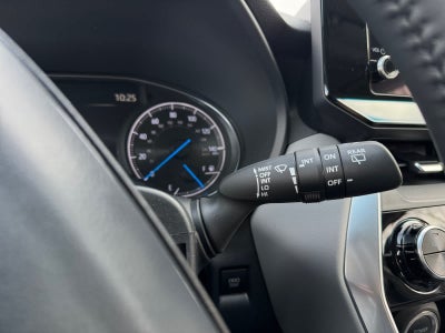 2023 Toyota Venza LE