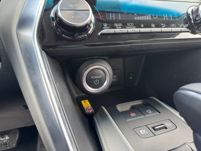 2023 Toyota Venza LE