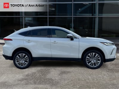 2022 Toyota Venza XLE