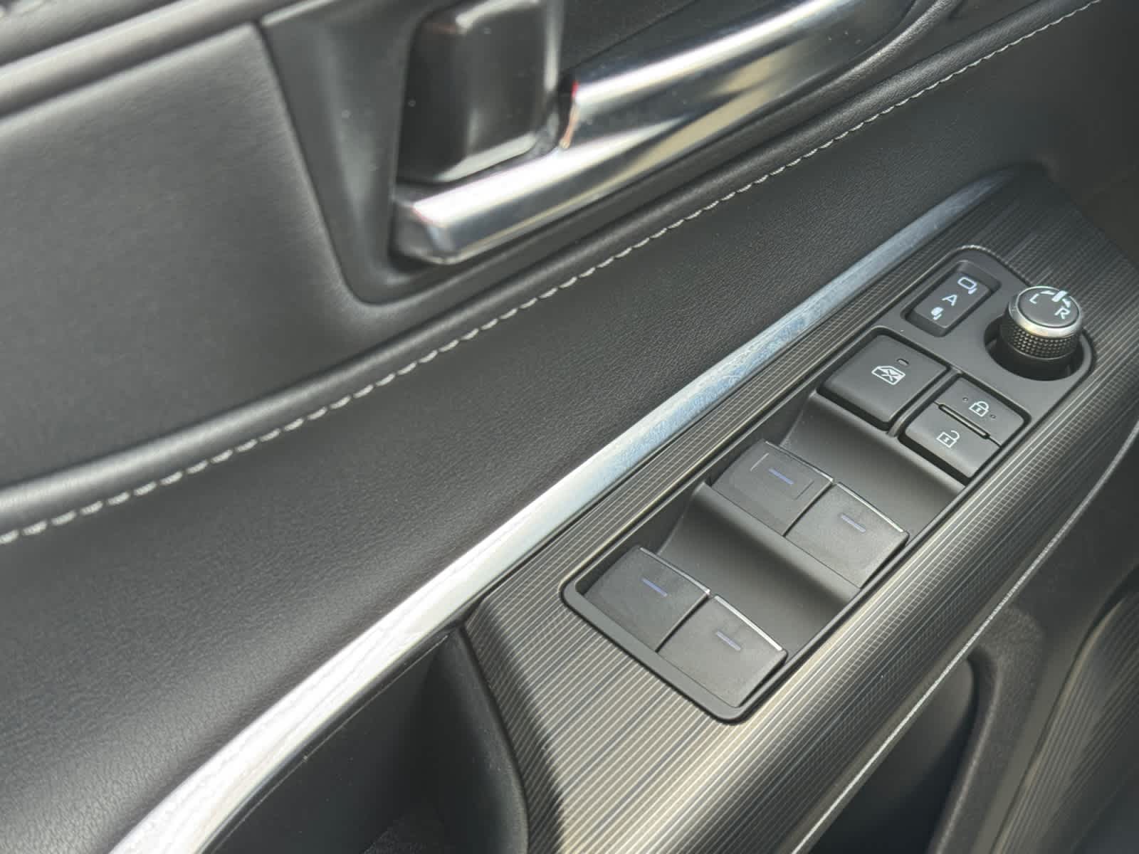 2022 Toyota Venza XLE