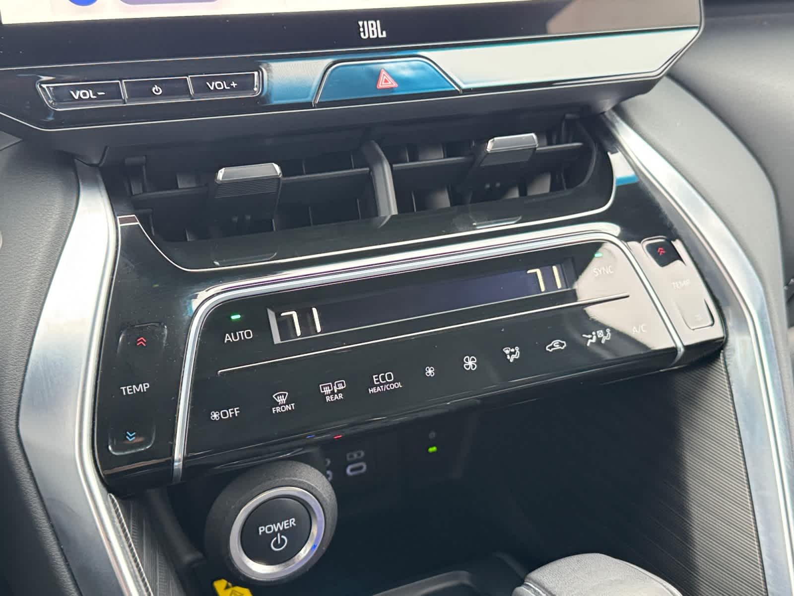 2023 Toyota Venza XLE