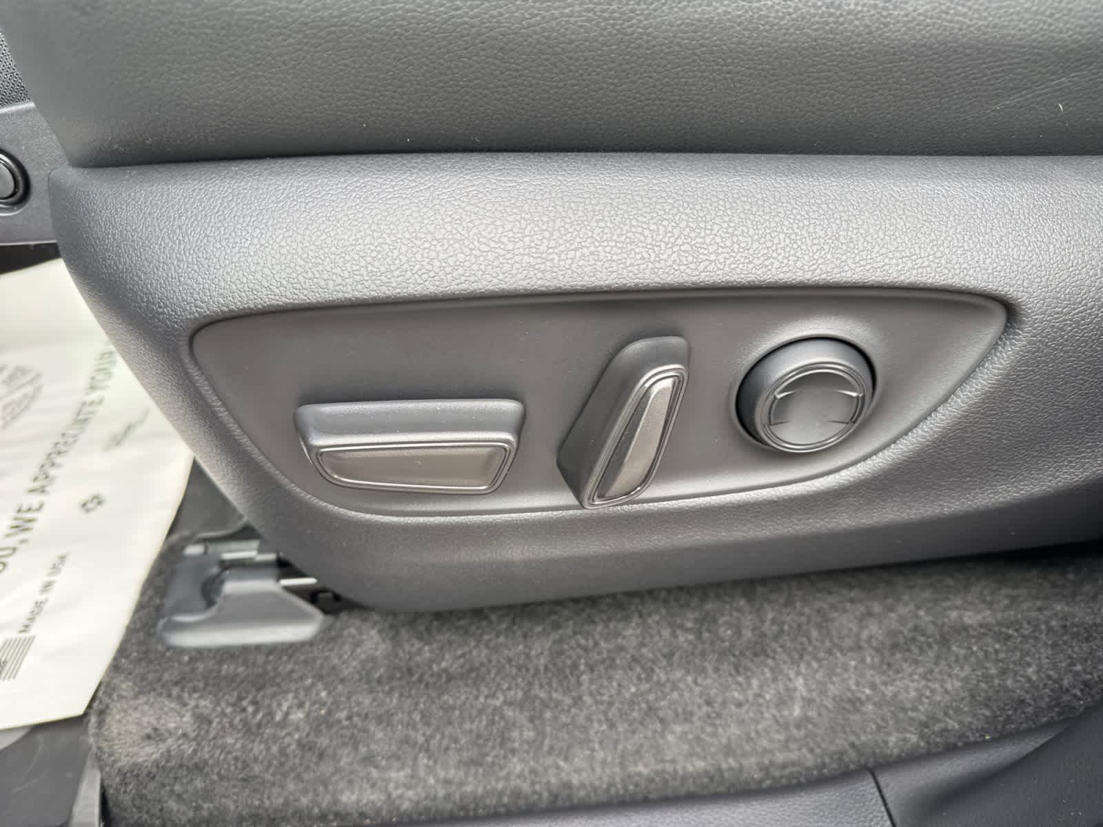 2025 Toyota Land Cruiser 4WD (Natl)