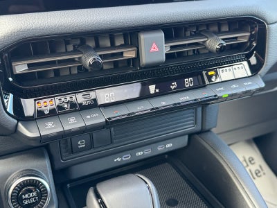 2025 Toyota Land Cruiser 4WD (Natl)