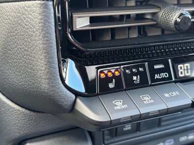 2025 Toyota Land Cruiser 4WD (Natl)