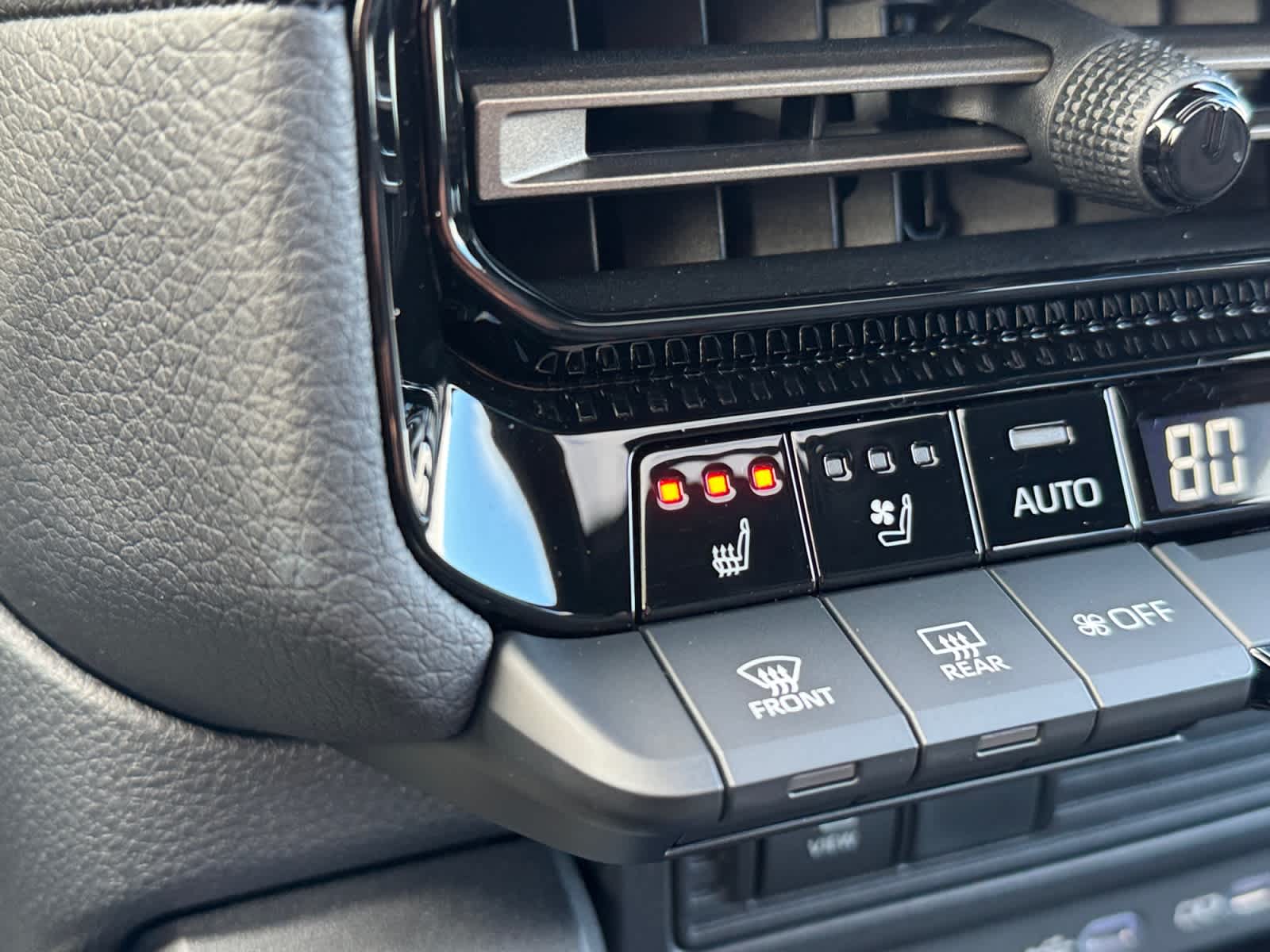 2025 Toyota Land Cruiser 4WD (Natl)