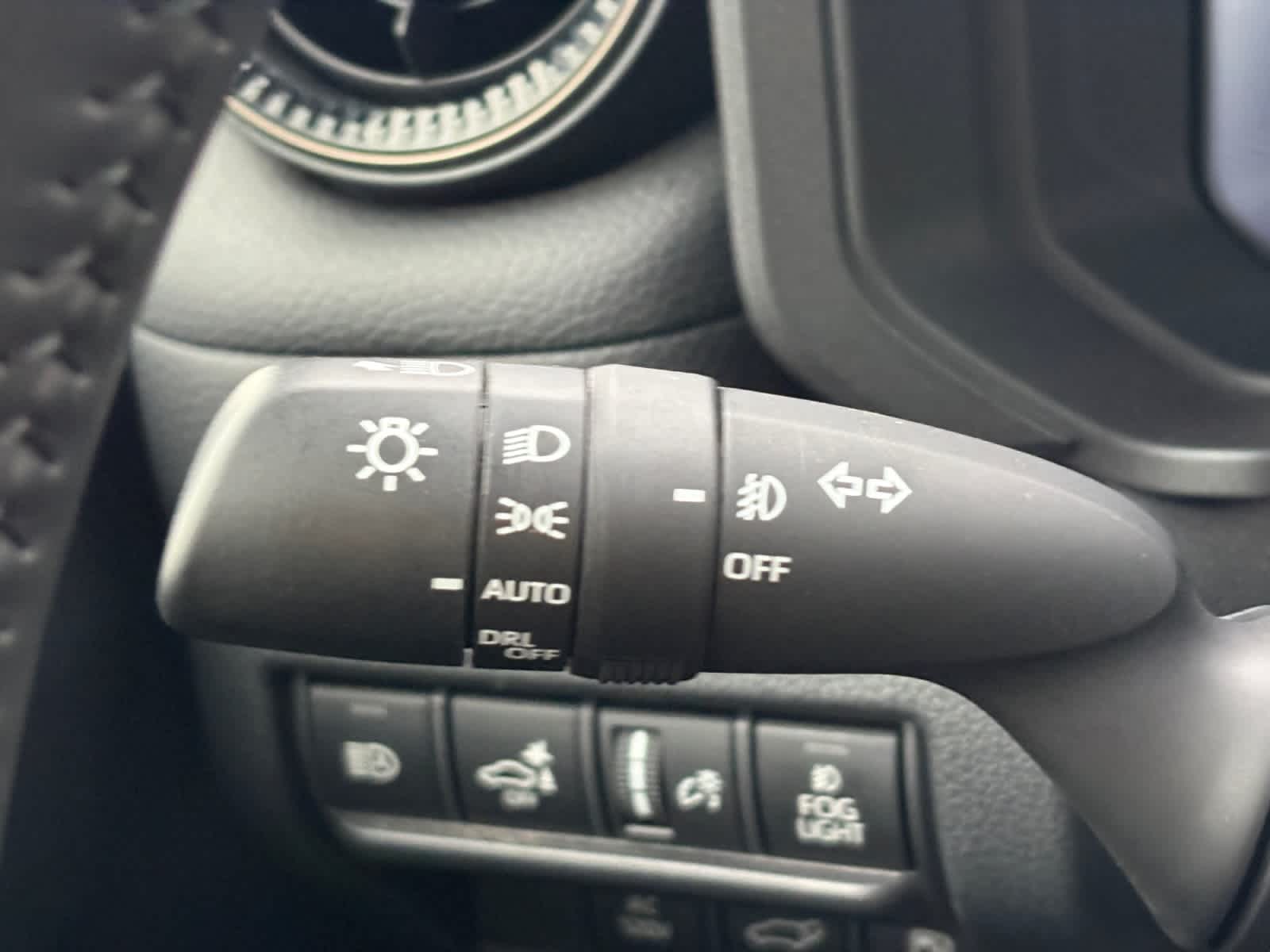 2024 Toyota Land Cruiser 4WD (Natl)