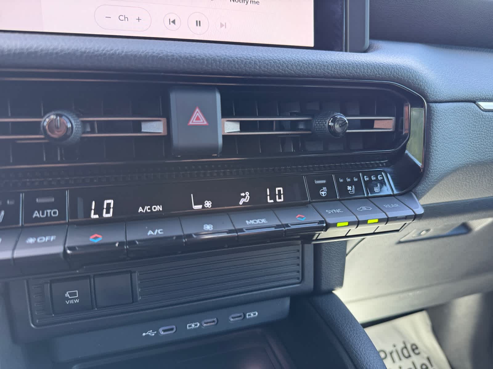 2024 Toyota Land Cruiser 4WD (Natl)