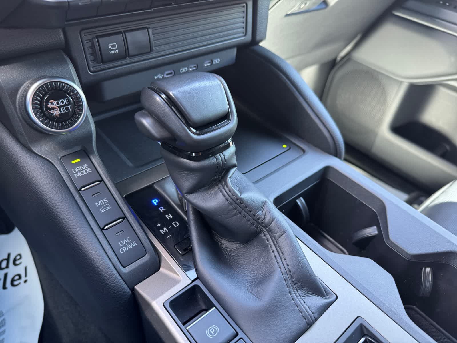 2024 Toyota Land Cruiser 4WD (Natl)