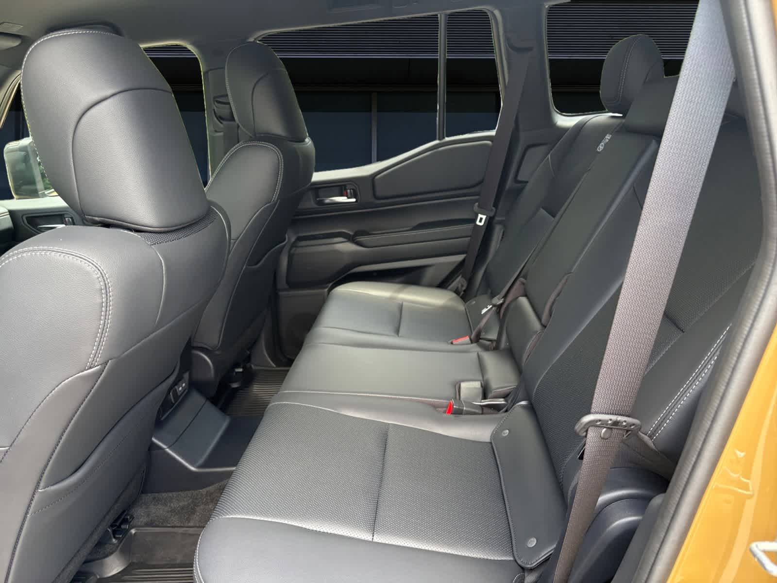 2025 Toyota Land Cruiser 4WD (Natl)