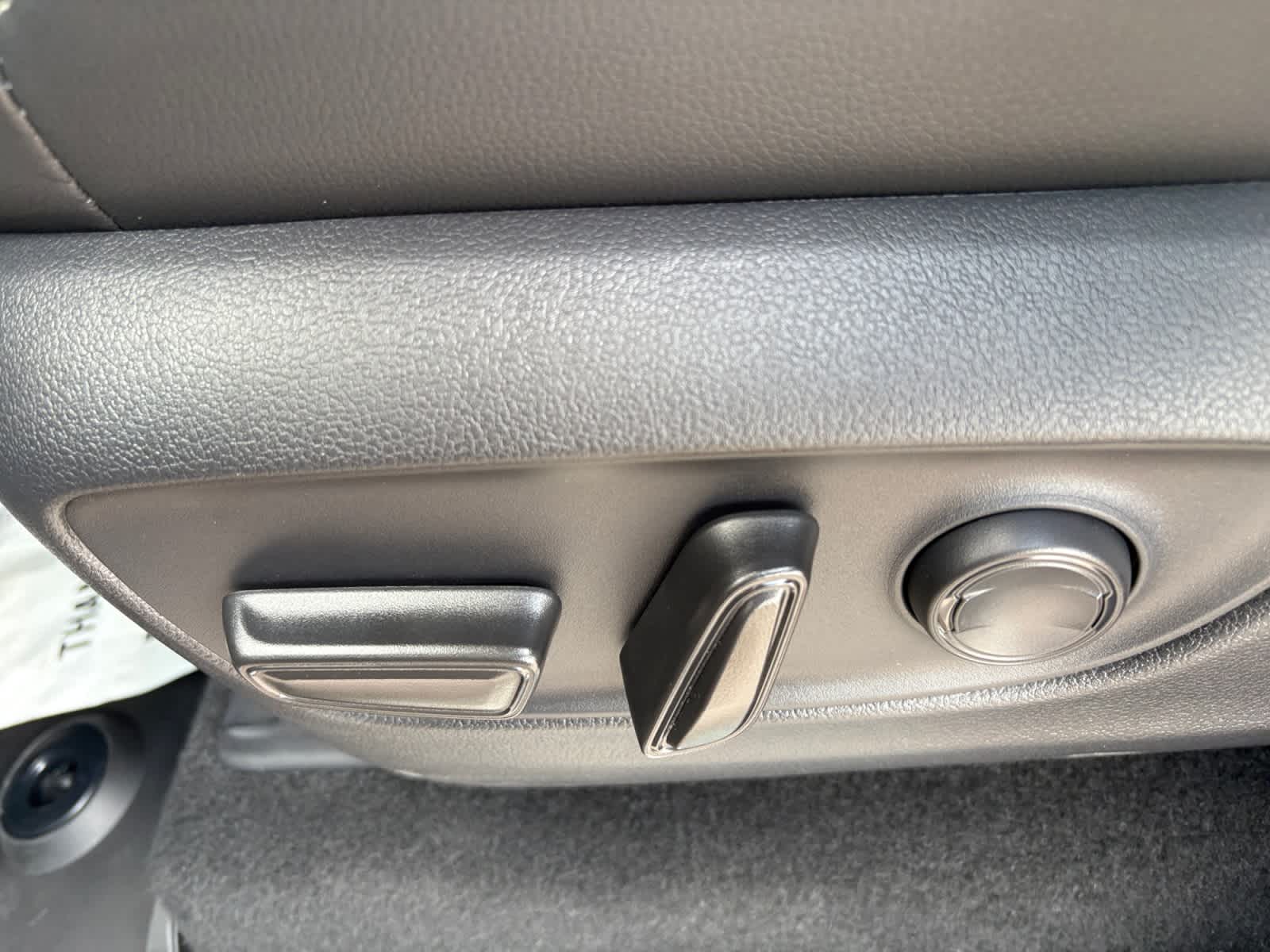 2025 Toyota Land Cruiser 4WD (Natl)