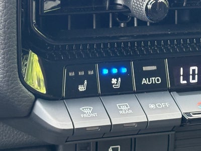 2025 Toyota Land Cruiser 4WD (Natl)