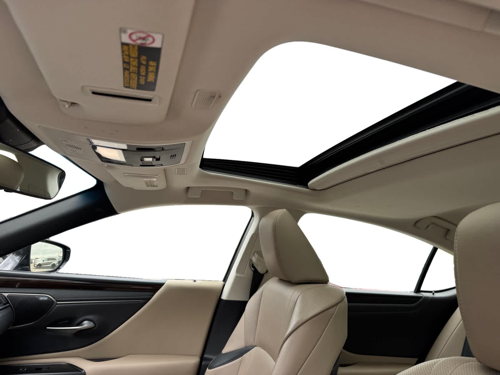 2019 Lexus ES 300h Luxury